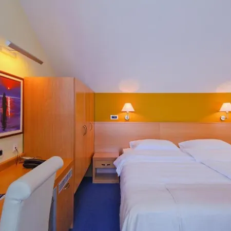 Boutique Saudade מלון 4*